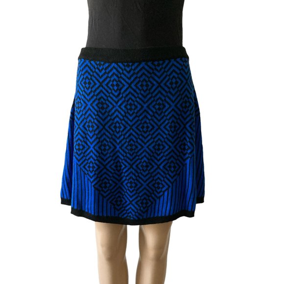 Romeo & Juliet Couture Diamond Striped Size M Sweater Mini Skirt - Picture 1 of 10